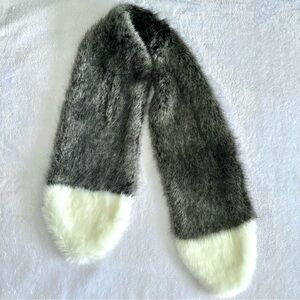 Laundry by Shelli Segal Hollywood Glam Faux Fur Gray and White Scarf, SUPER SOFT